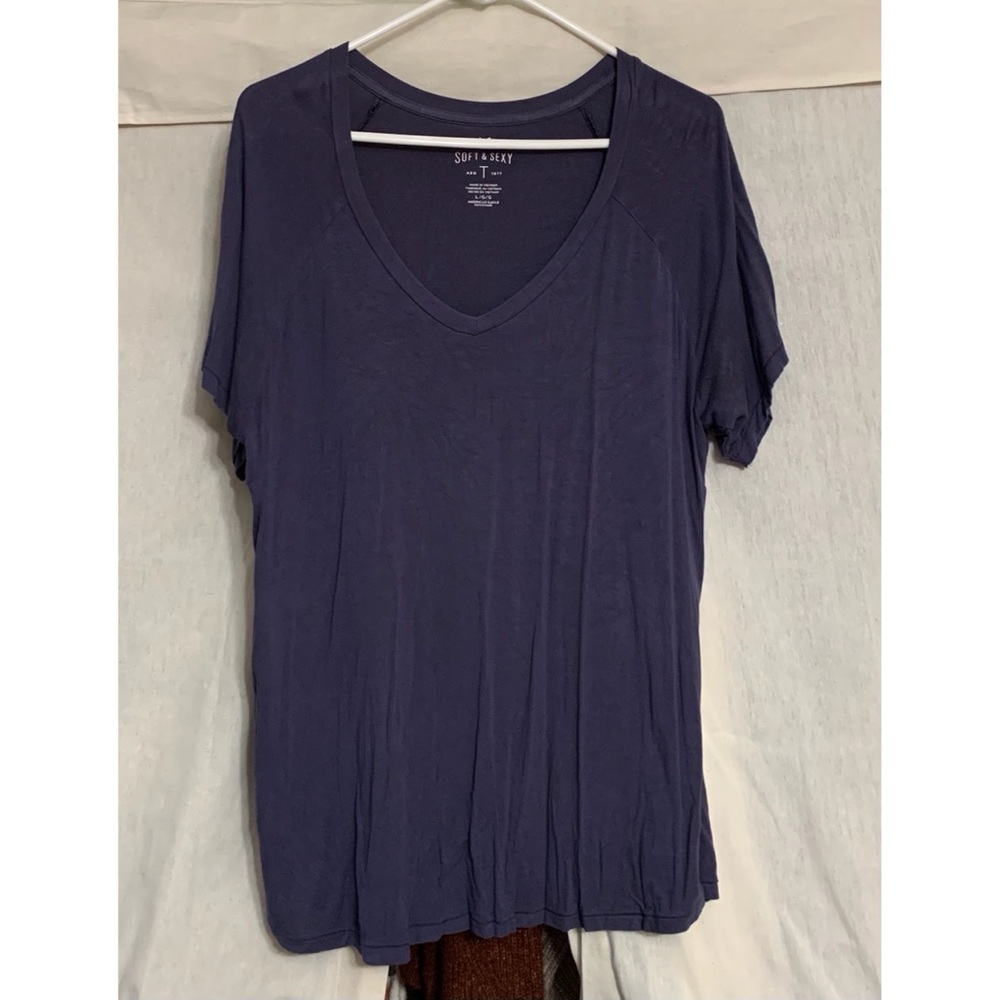 American Eagle Vneck and tank tops